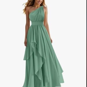 Elegant One-Shoulder Green Dress